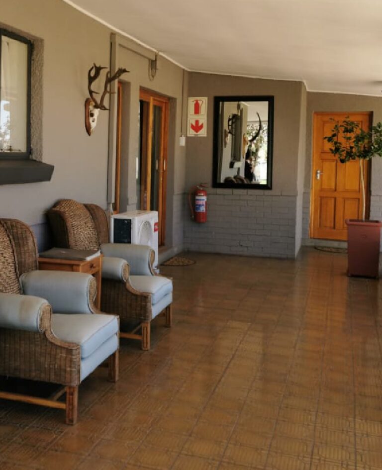 white-lion-safaris-free-state-lodge-03